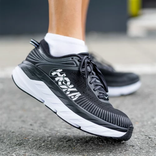 قیمت کفش زنانه هوکا مدل Hoka w bondi 7 1110519/bwht