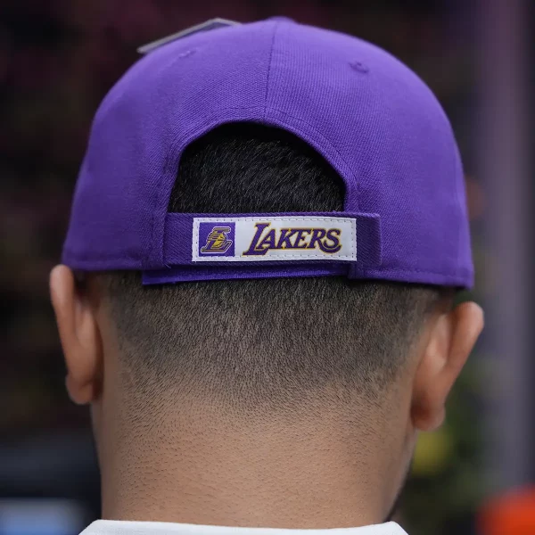 مشخصات کلاه اسپرت مردانه نیو ارا مدل NEW ERA LOS ANGELES LAKERS THE LEAGUE 9FORTY CAP NW11405605